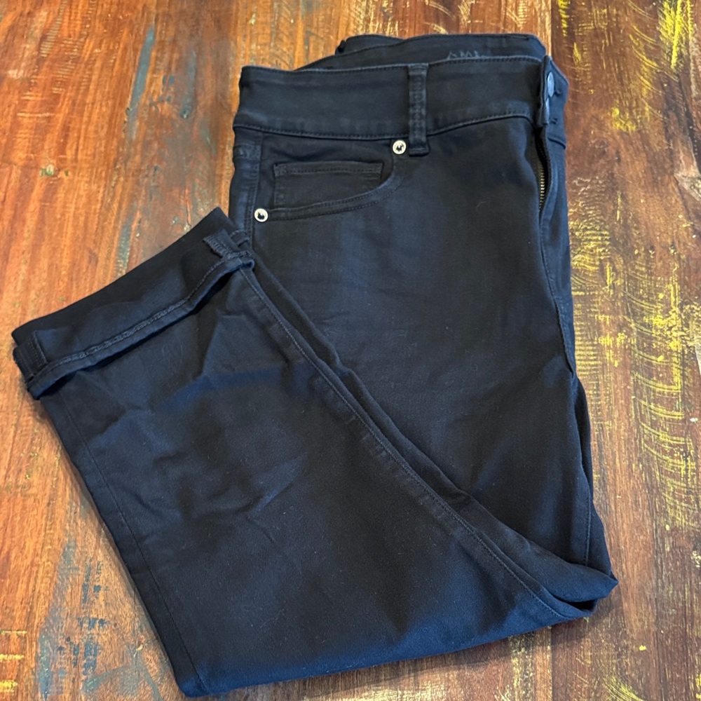 American Eagle Outfitters Women's Black Artist Cropped Jeans - Picture 7 of 7